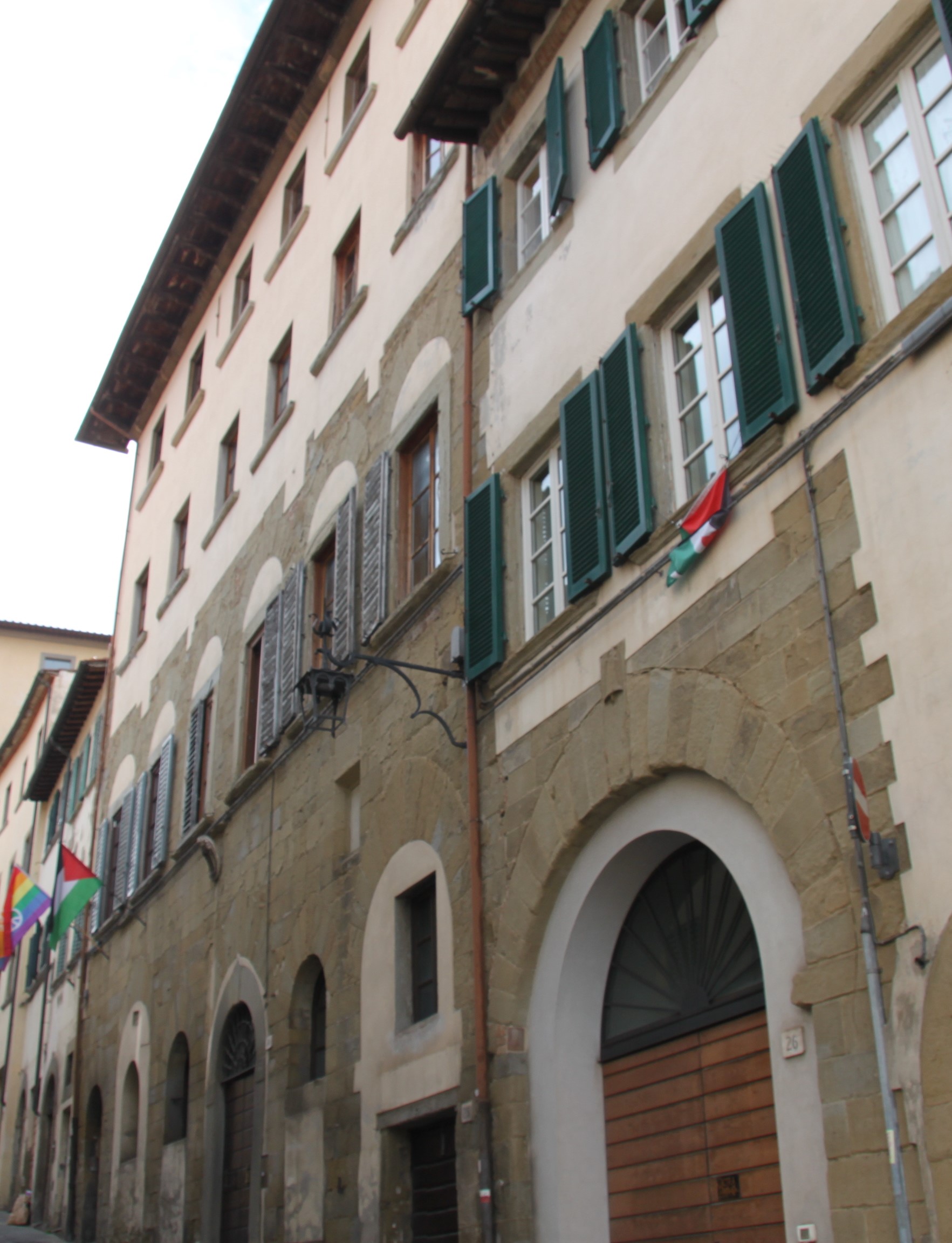 Facciata 1 Appartamento Palazzo Medioevale Centro Storico Arezzo